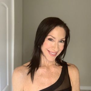 Meet your Posher, Diana